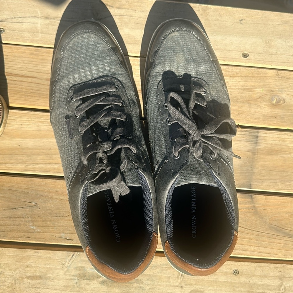 Crown vintage men shoes